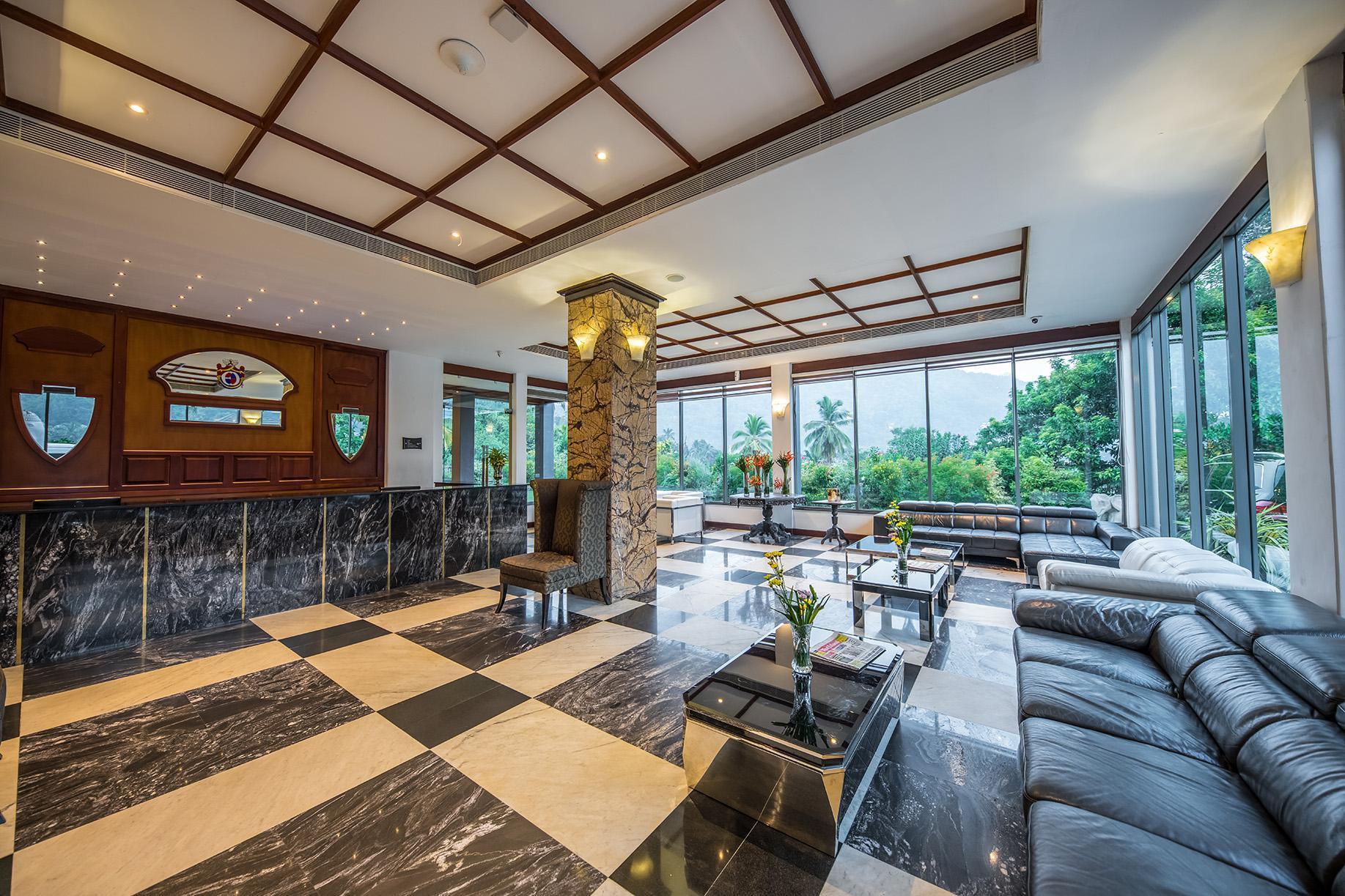 Earl'S Regent Hotel Kandy Exterior foto